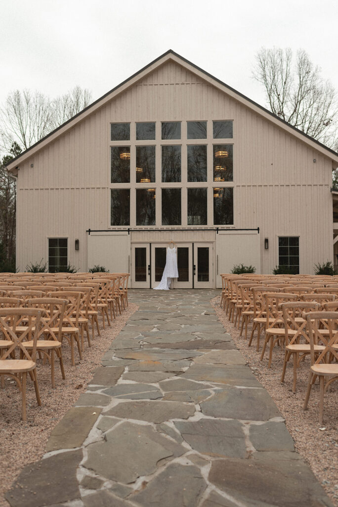 outdoor barn Raleigh North Carolina wedding venues